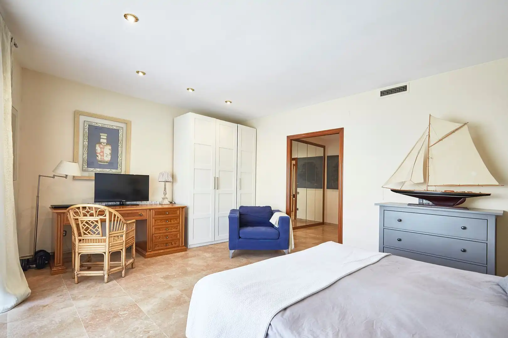 Bedroom of Detached homes for sale in Badalona  with Air Conditioner, Heating and Terrace