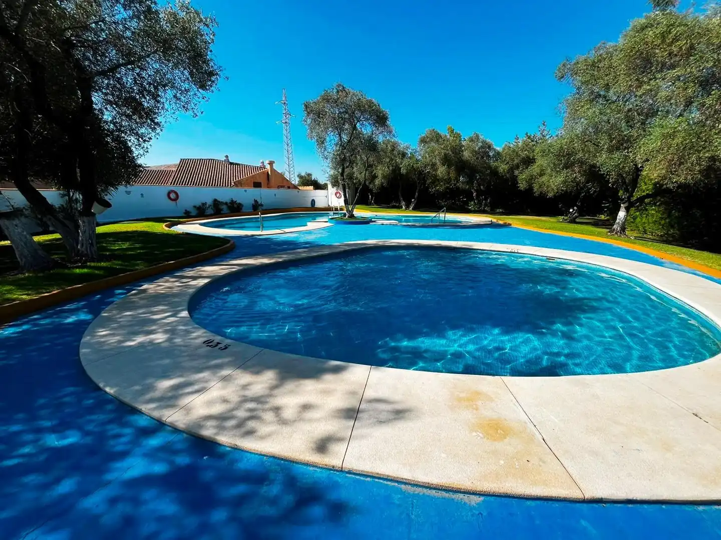 Piscina de Apartament en venda en Valencina de la Concepción amb Aire condicionat, Terrassa i Piscina comunitària