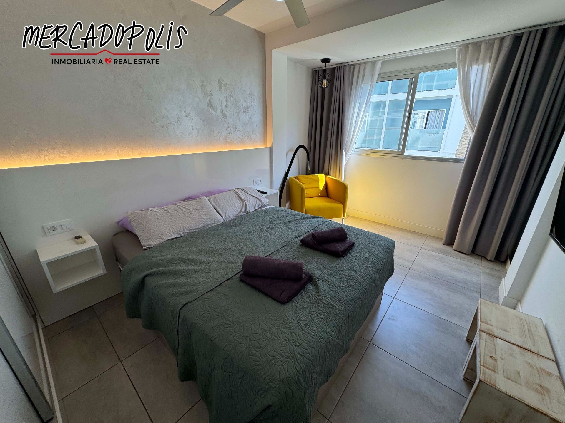 Dormitori de Apartament de lloguer en La Oliva amb Moblat i Piscina comunitària