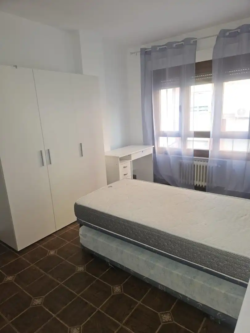 Bedroom of Flat for rent in Ciudad Real  with Air Conditioner, Heating and Furnished