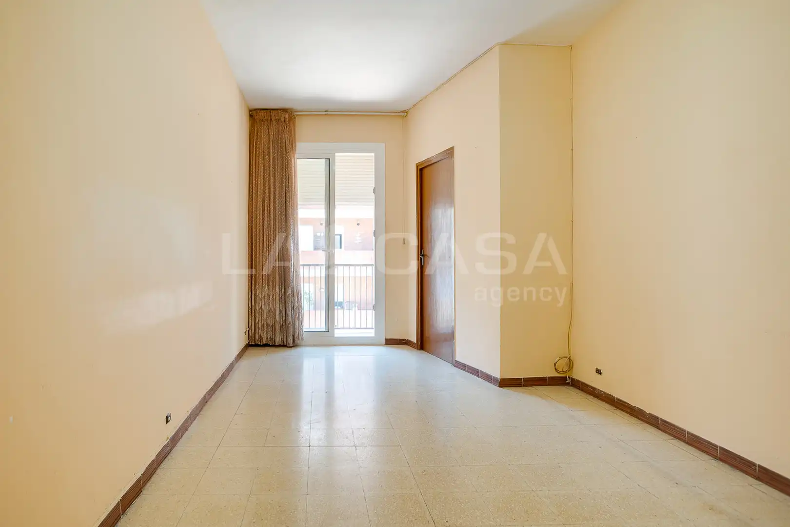 Bedroom of Flat for sale in Barcelona  with Oven