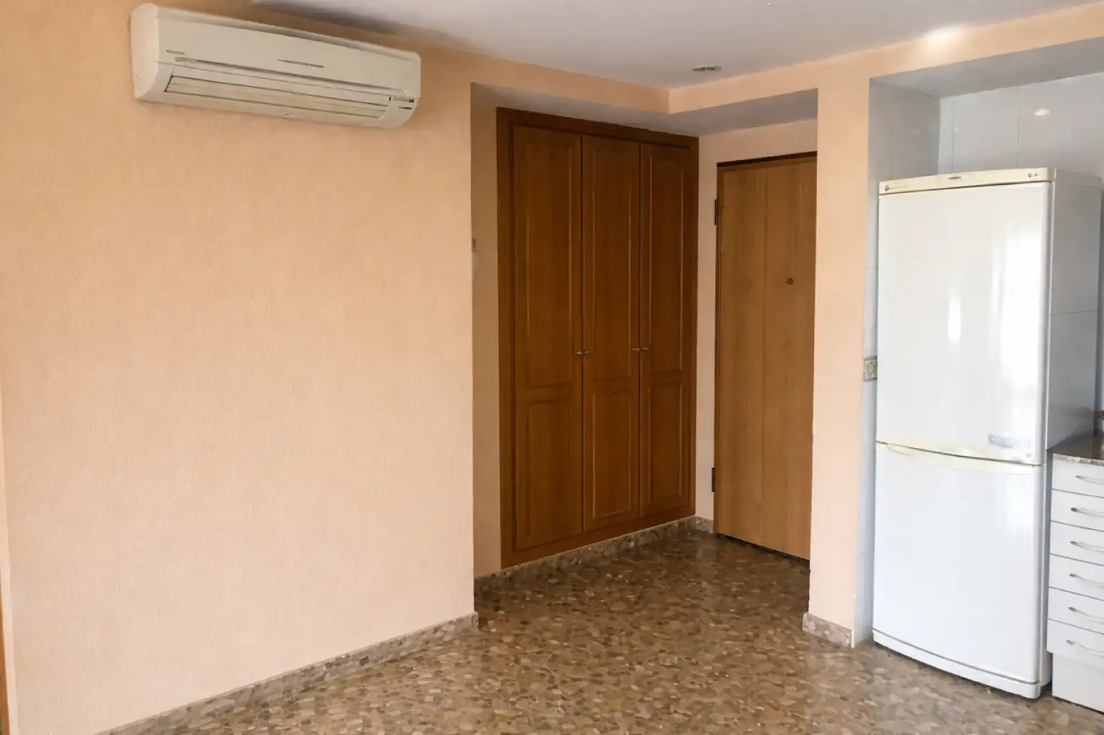 Habitación de Piso en venta en Valencia con Aire acondicionado, Calefacción y Amueblado