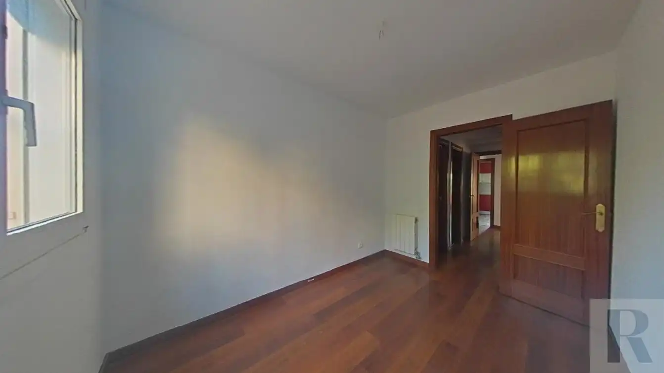 Habitación de Piso en venta en Sabadell con Calefacción y Terraza