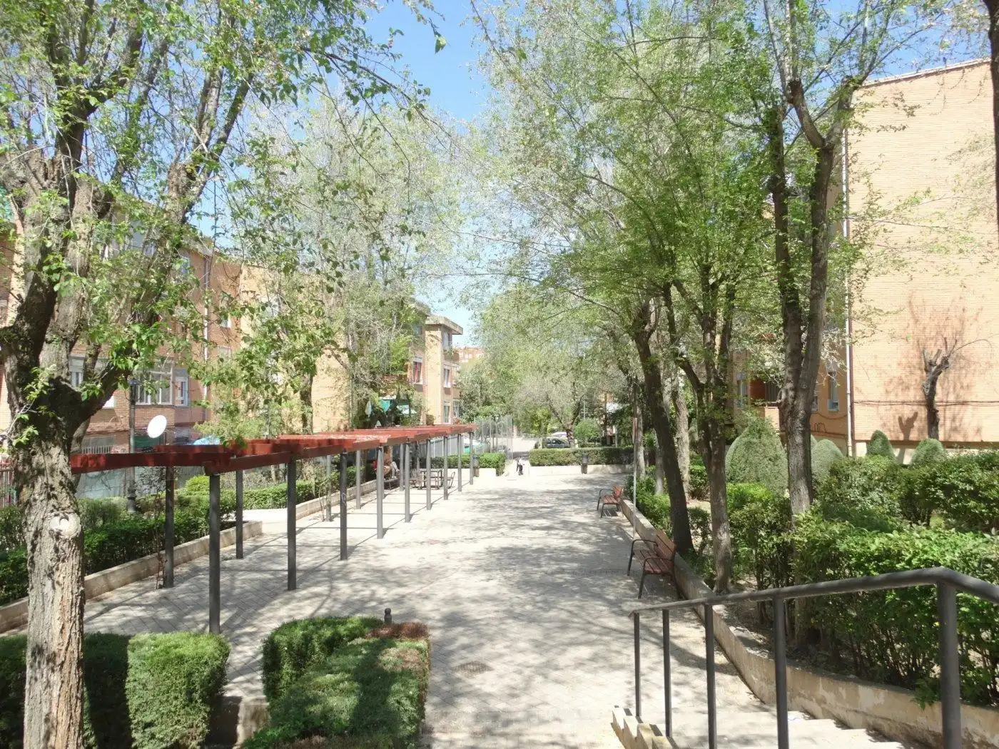 Vista exterior de Piso en venta en Arganda del Rey con Calefacción, Jardín privado y Terraza