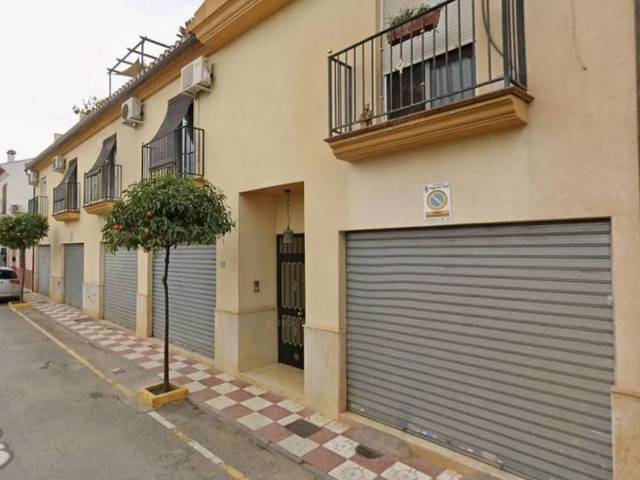 Local comercial en Alquiler en Calle Don Quijote de la Mancha, 6 en Ambroz