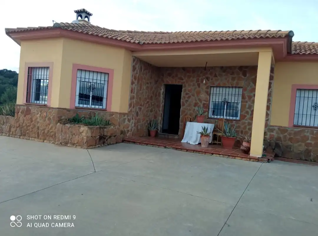 Vista exterior de Casa o chalet de alquiler en Almodóvar del Río con Aire acondicionado, Piscina y Amueblado