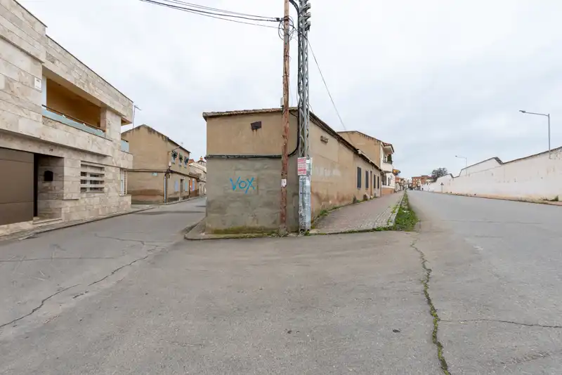 Vista exterior de Finca rústica en venda en Malagón amb Calefacció, Jardí privat i Traster
