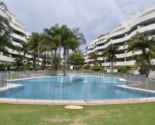 Piscina de Planta baixa en venda en Marbella amb Aire condicionat, Terrassa i Piscina