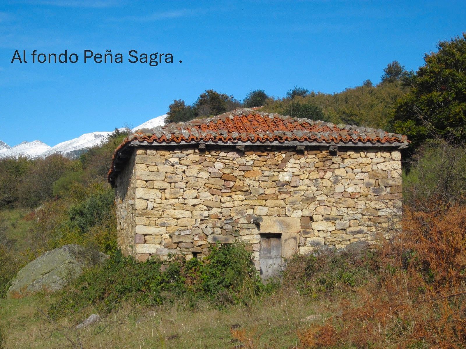 Casa o xalet en venda a Barrio Uznayo, Polaciones