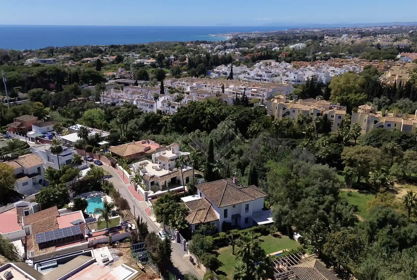 Chalet con piscina en venta en Milla de Oro, imagen 6