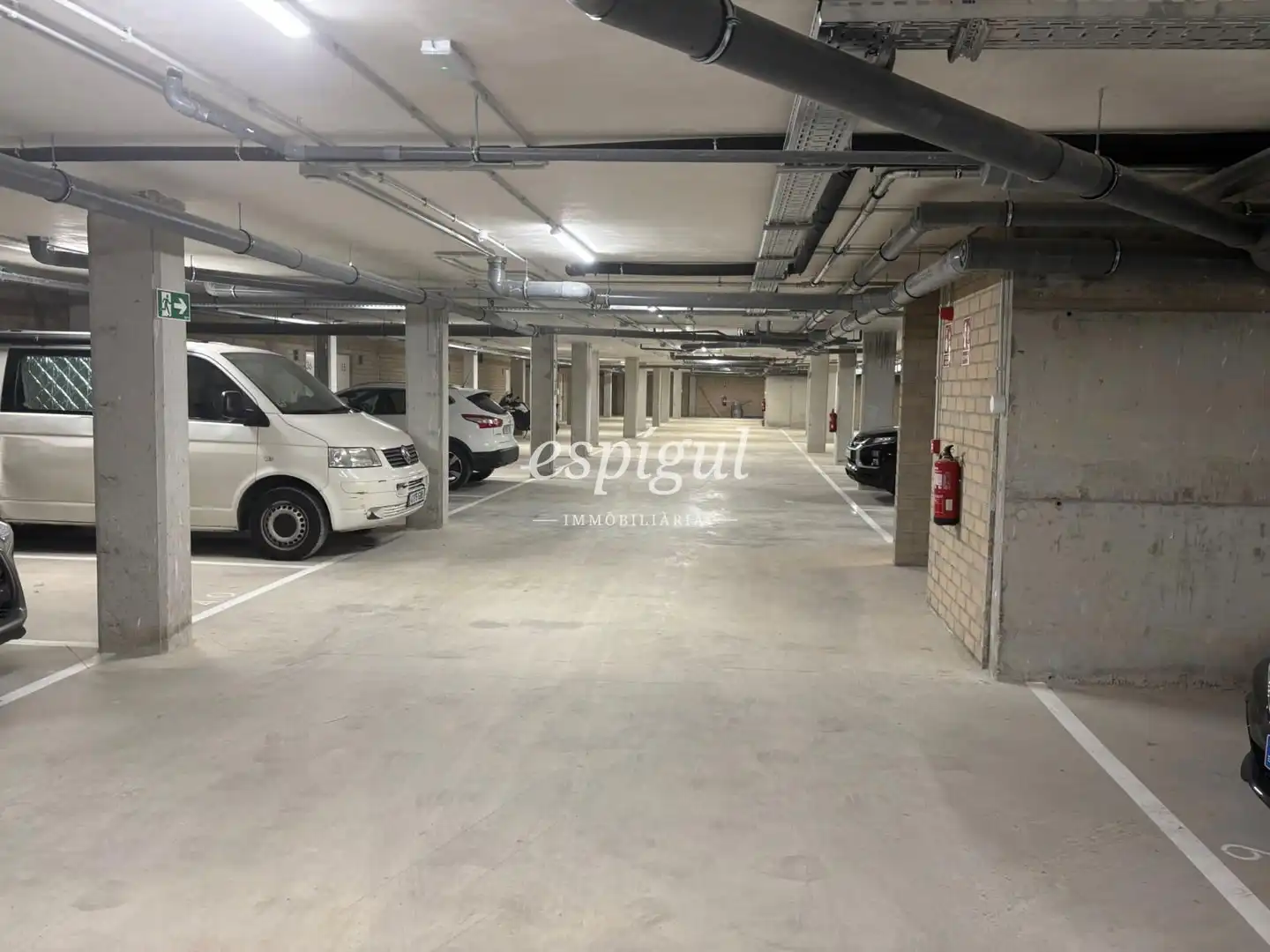 Aparcament de Garatge en venda en Girona