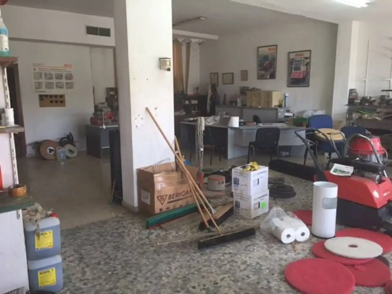 Local comercial en venda a Calle Resolana, imagen 5