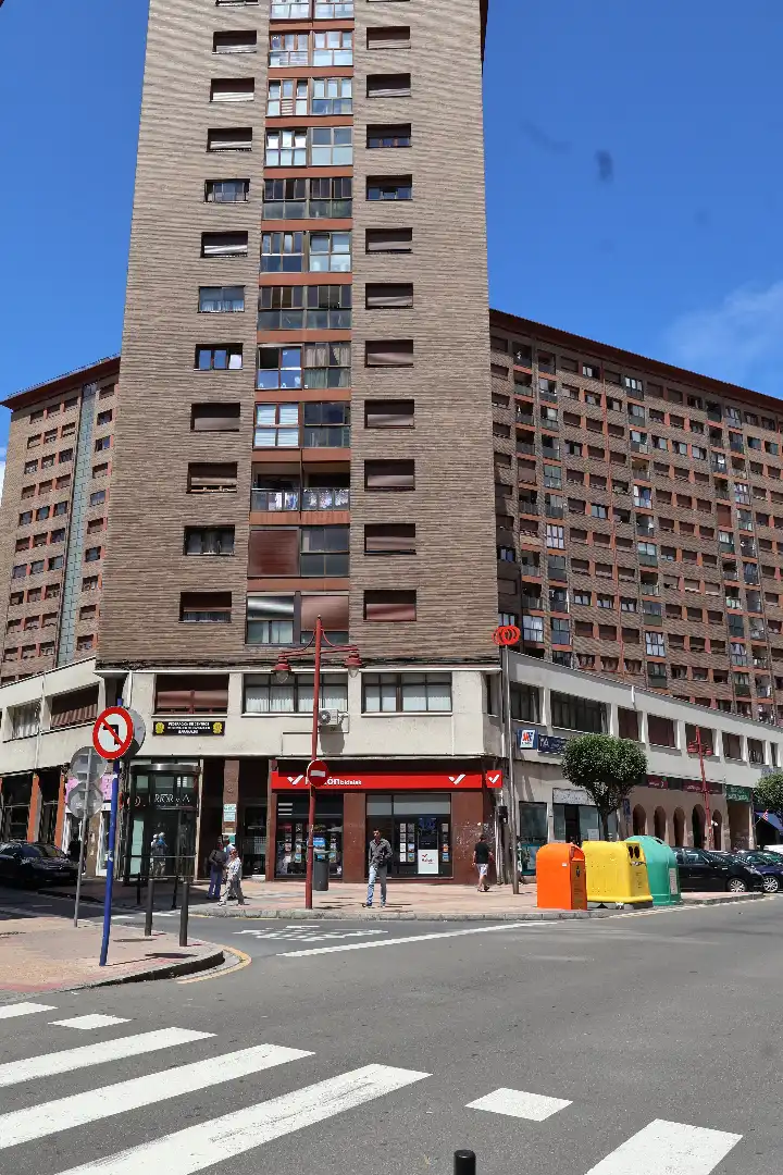 Piso con terraza en venta en Askatasun Etorbidea