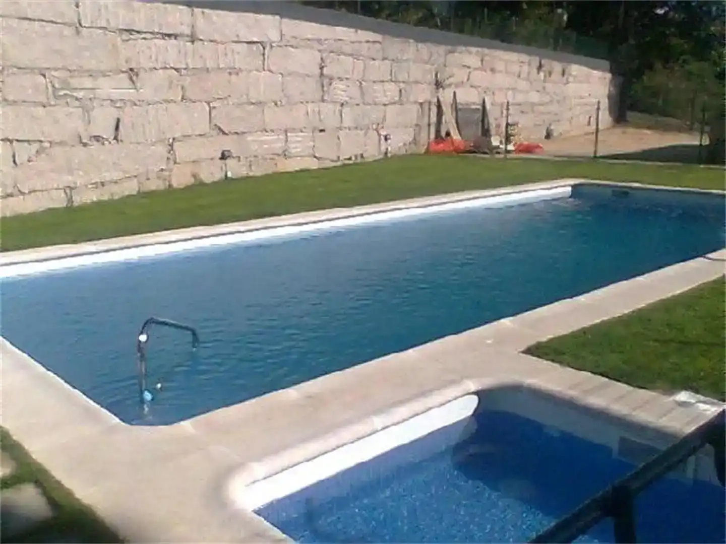 Swimming pool of Flat for rent in Vigo   with Parquet flooring, Storage room and Furnished