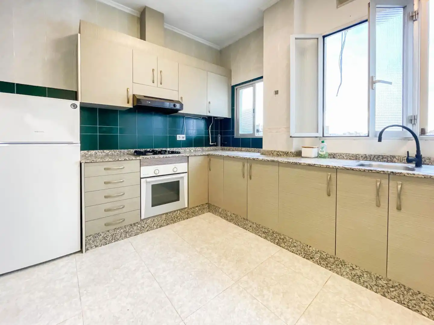 Piso en venta en Avenida de Peris y Valero, 105, Russafa