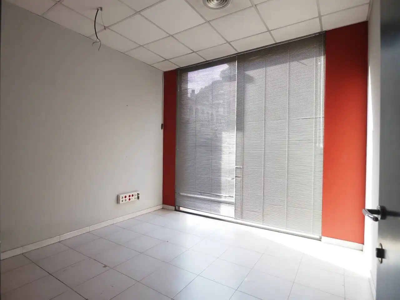 Local comercial de lloguer a Calle Princesa, imagen 7