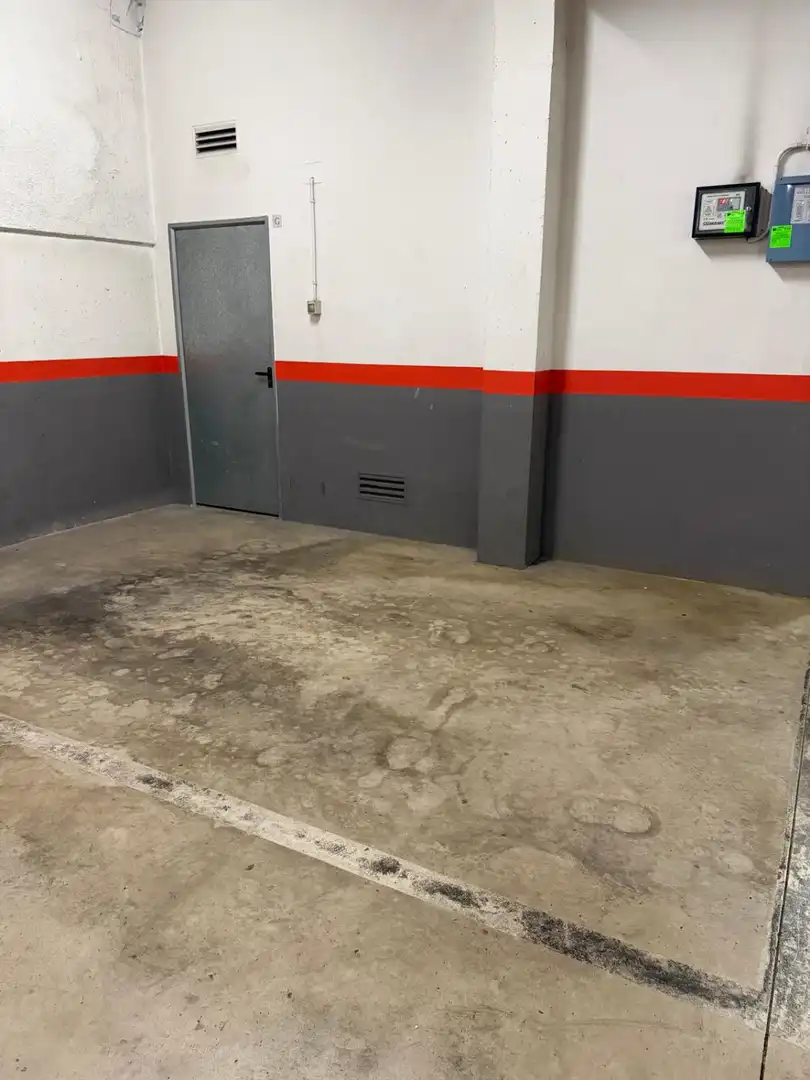 Parking of Flat for sale in Nord 