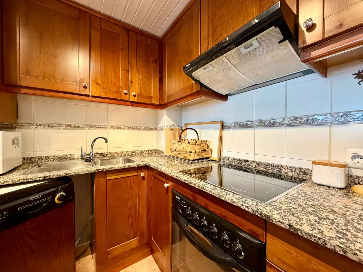 Cocina de Piso en venta en Naut Aran con Calefacción, Parquet y Terraza