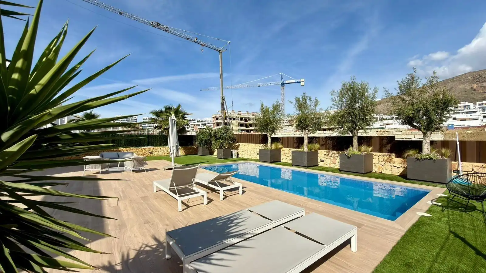 Chalet con piscina en venta en Calle EQUADOR, imagen 47