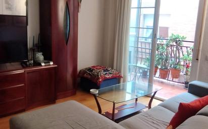 Living room of Flat for sale in  Barcelona Capital  with Air Conditioner, Heating and Parquet flooring