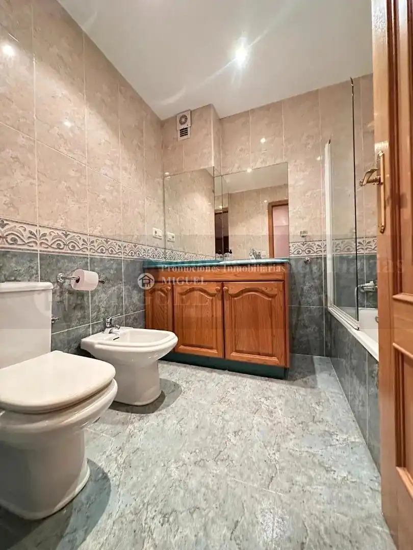 Bany de Apartament en venda en Verín amb Balcó