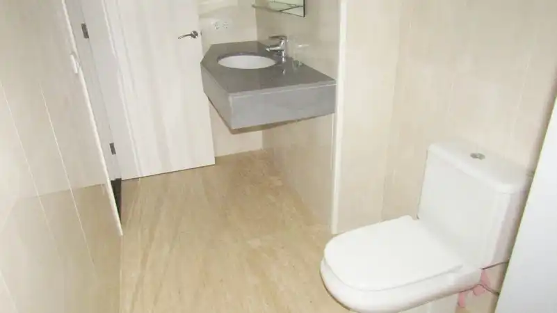 Baño de Dúplex en venta en Ciutadella de Menorca con Piscina
