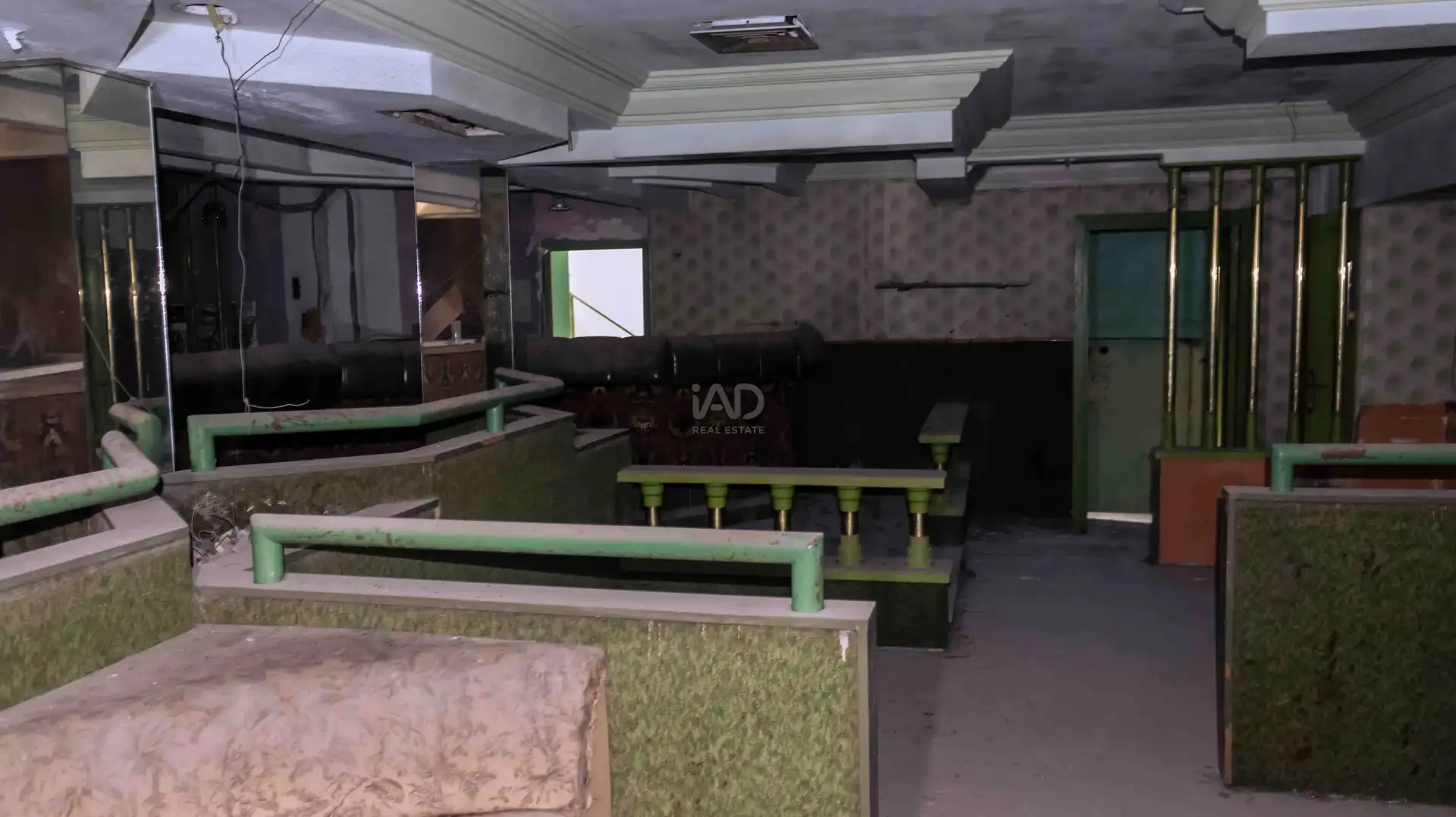 Edificio en venta en La Villa de Don Fadrique