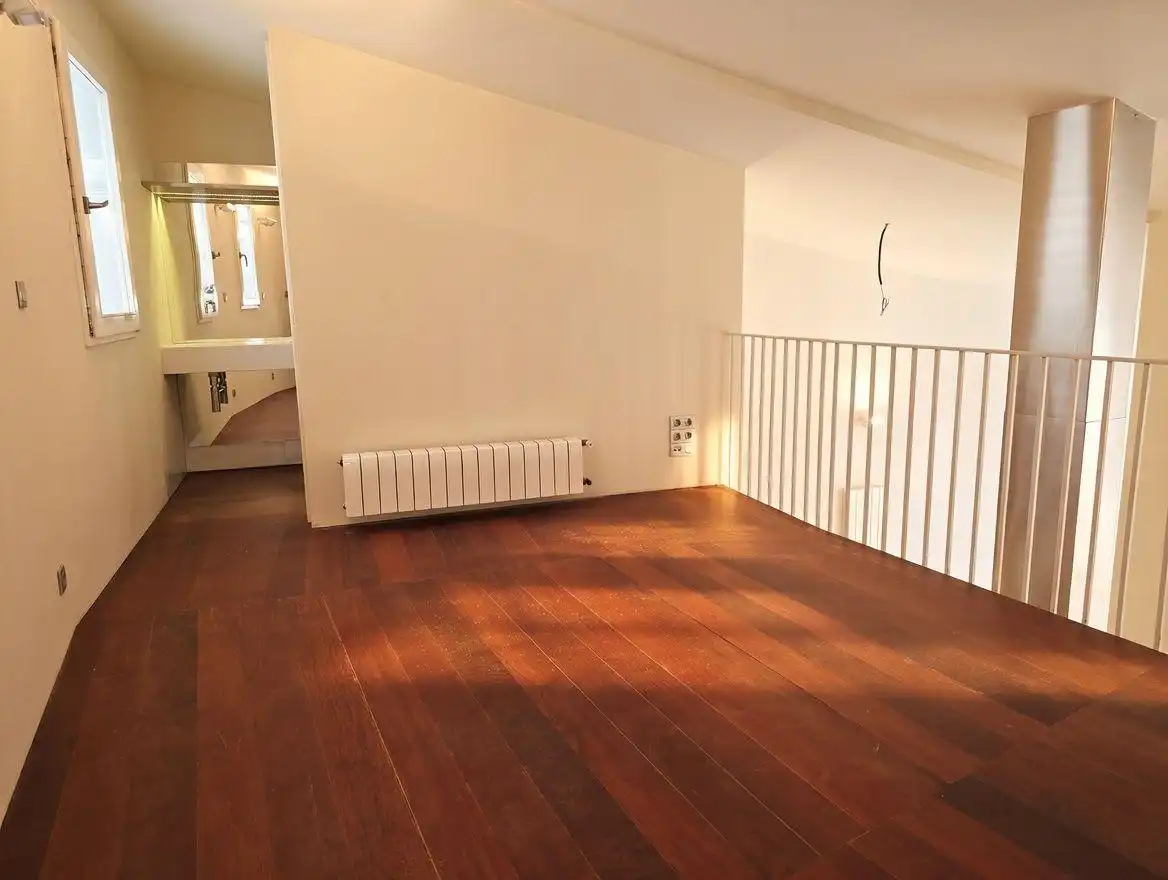 Wohnung zum Verkauf in Valencia mit Heizung, Terrasse und Abstellraum