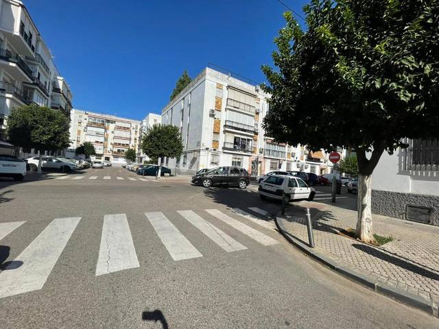 Piso en Venta en C. Regimiento de Soria en Cruz Roja