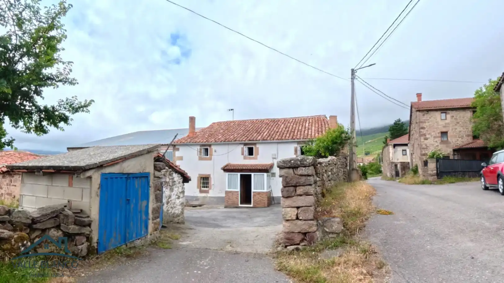 Vista exterior de Casa o xalet en venda en Valdeolea