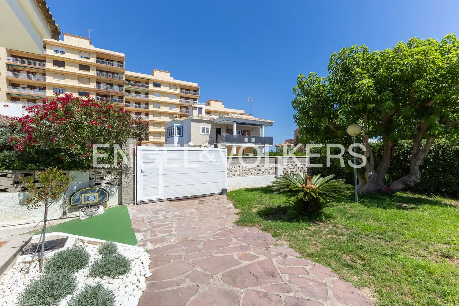 Exterior view of Houses for rent in Valencia  with Air Conditioner, Heating and Private garden