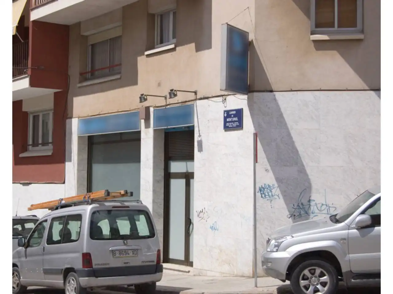 Local comercial en venda a Calle Monturiol