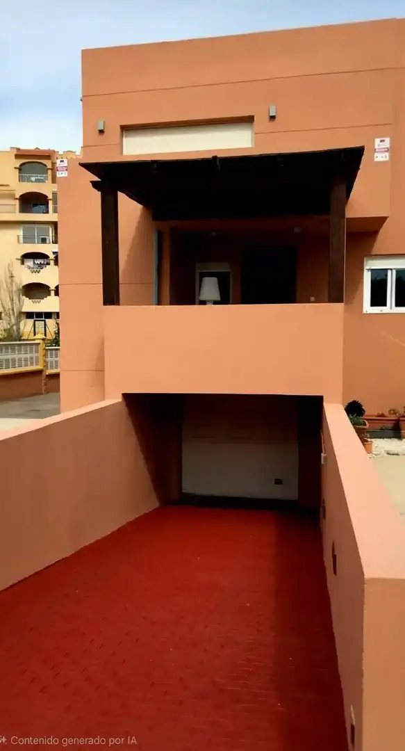Vista exterior de Casa o chalet en venta en El Ejido con Aire acondicionado, Jardín privado y Terraza
