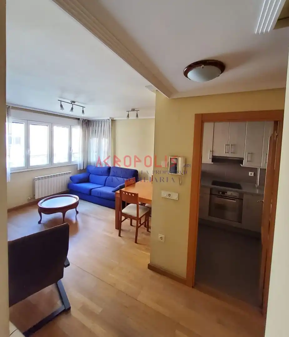 Dormitori de Apartament en venda en San Andrés del Rabanedo amb Calefacció, Terrassa i Traster