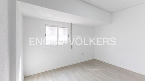 Photo 4 of Flat for rent in Carrer de L'orient, Mont-Olivet, Valencia Capital