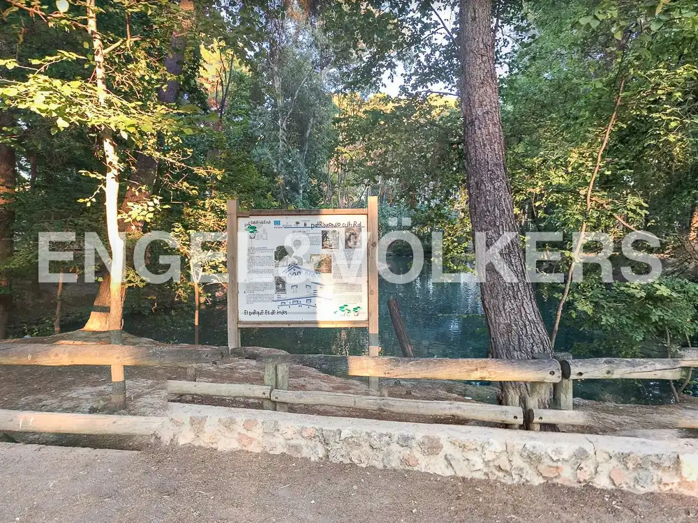 Garaje en venta en Llíria