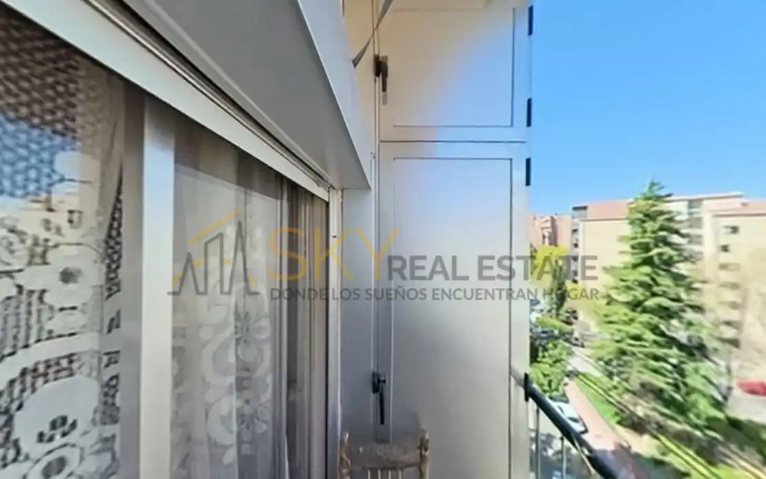 Terraza de Piso en venta en Madrid con Amueblado