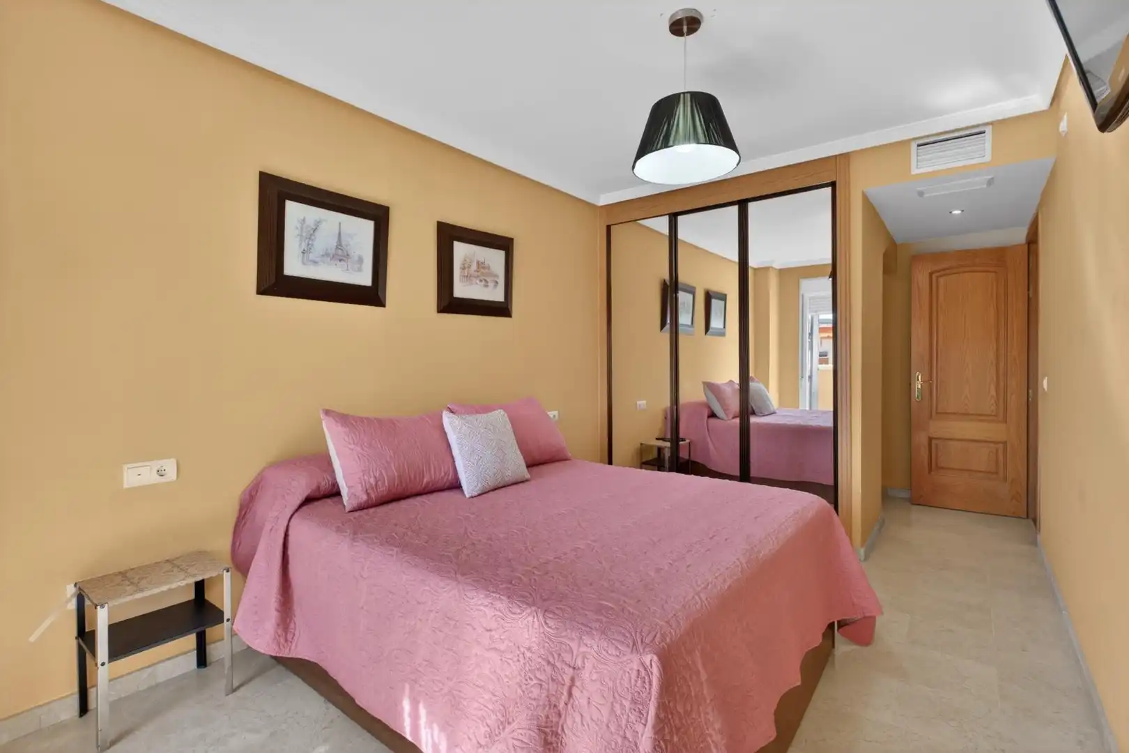 Dormitori de Planta baixa en venda en Benalmádena amb Aire condicionat, Jardí privat i Terrassa