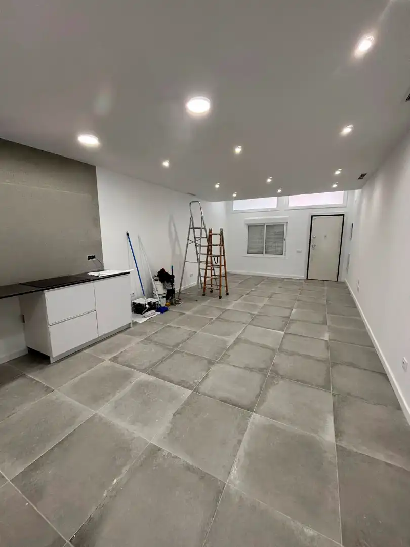 Local en venta en Carrer Primer de Maig, Molí Nou - Ciutat Cooperativa