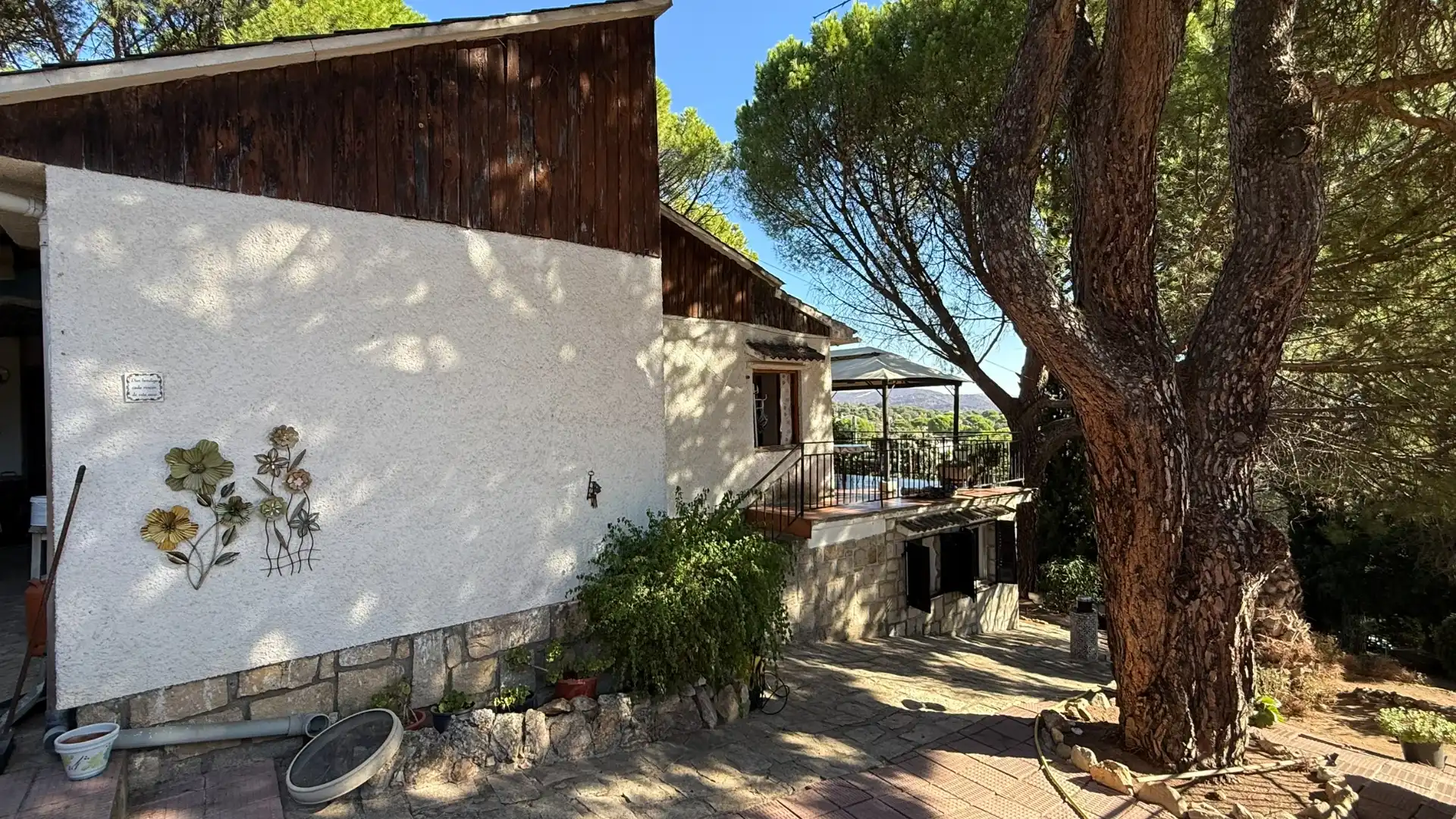Villa mit Pool zur Miete in Avenida del Encinar 2A, imagen 2