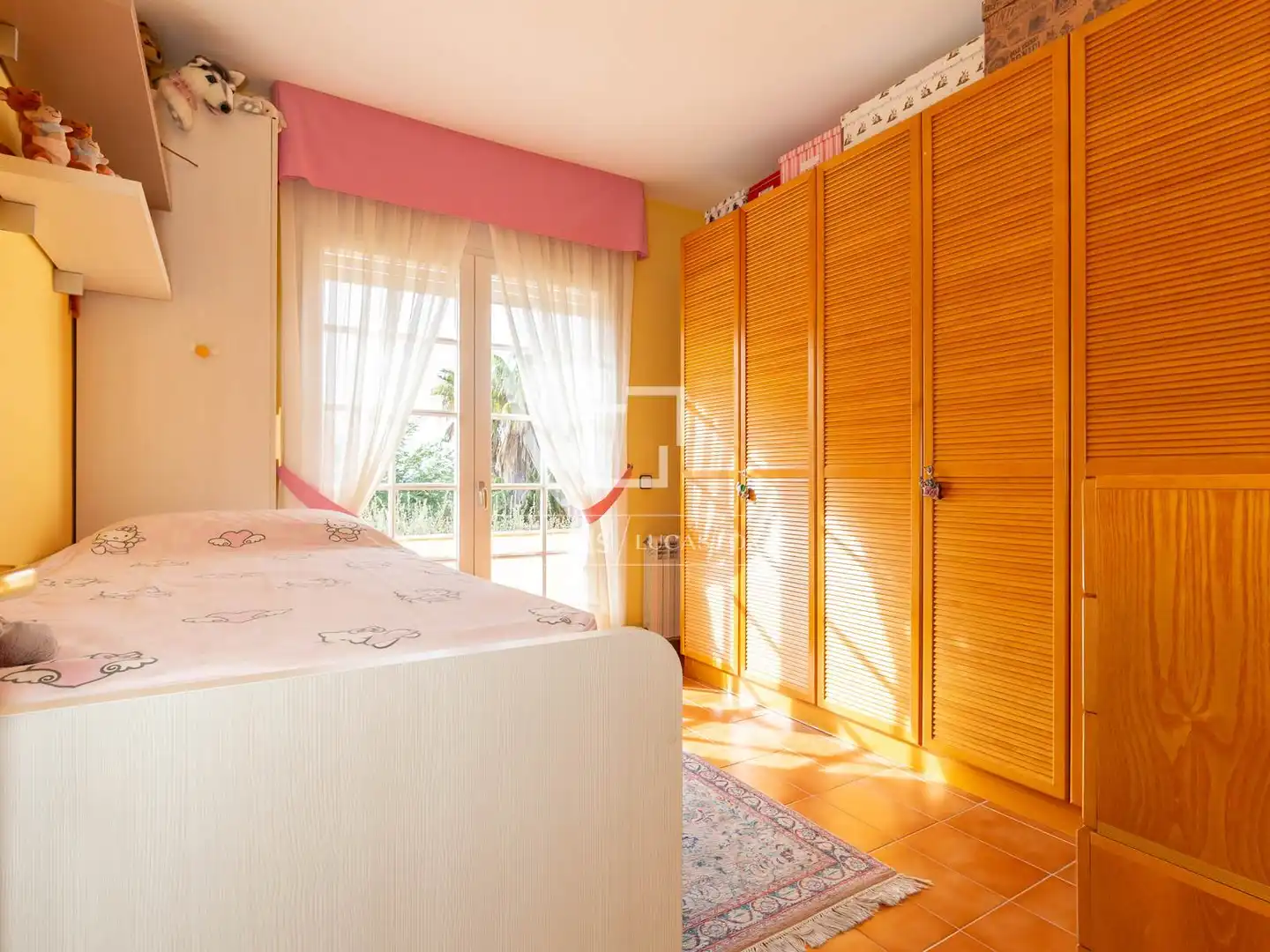 Dormitori de Casa o xalet en venda en Sant Just Desvern amb Calefacció, Jardí privat i Terrassa
