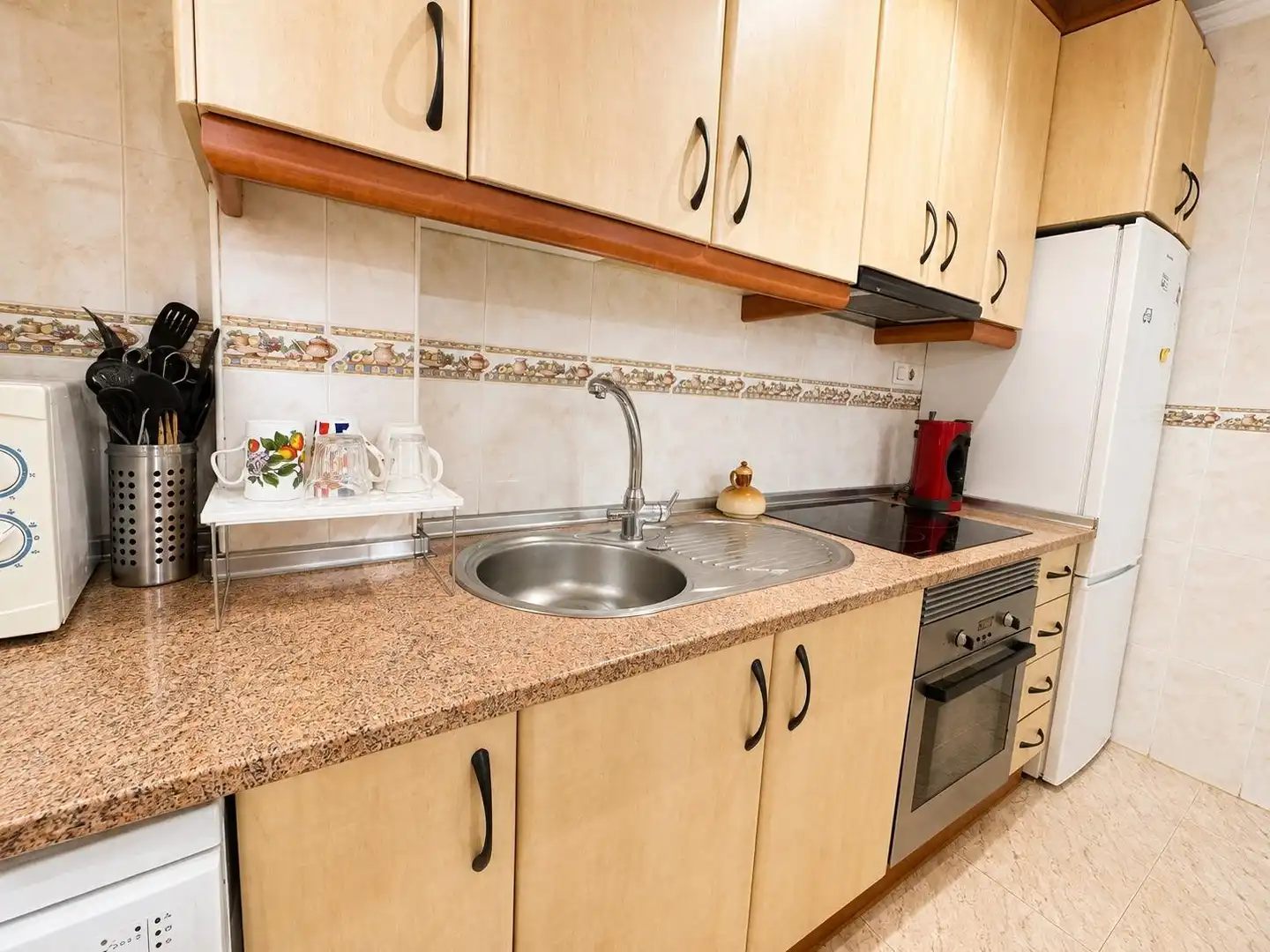 Casa aparellada amb terrassa en venda a Calle GABRIELA MISTRA, imagen 9
