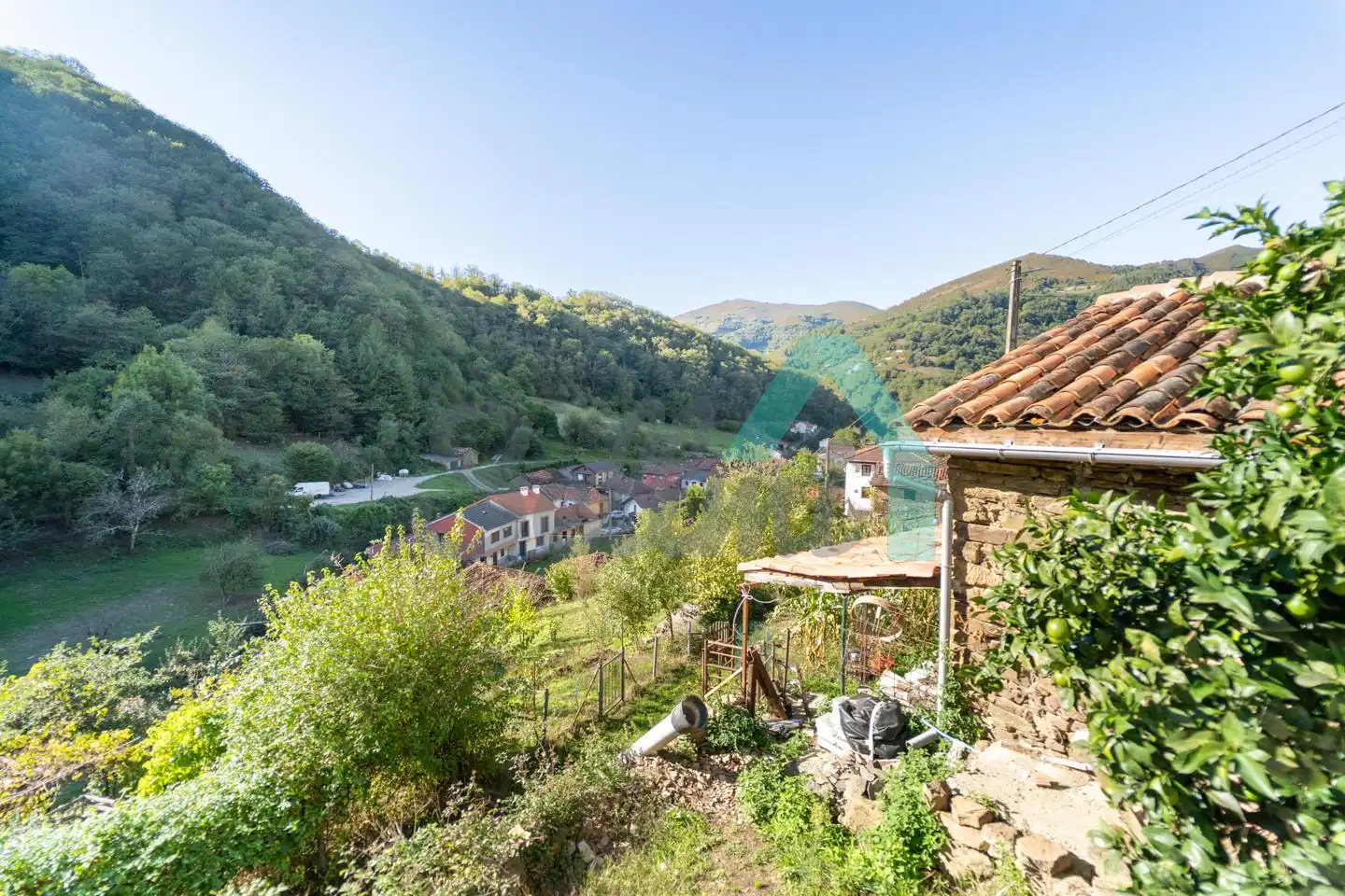 Vista exterior de Casa o chalet de alquiler en Mieres (Asturias) con Calefacción, Terraza y Amueblado