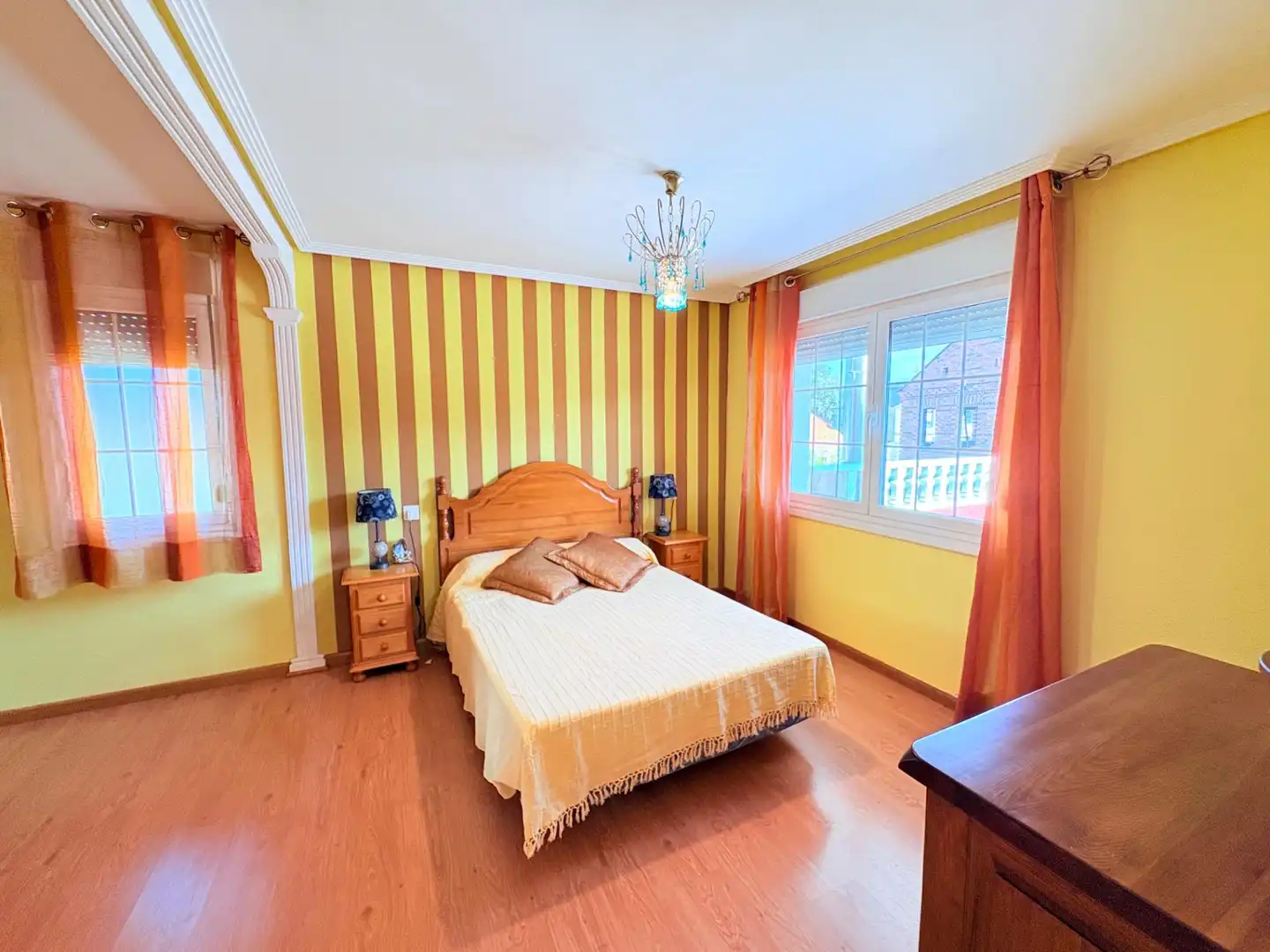 Habitación de Casa o chalet en venta en Ponferrada con Calefacción, Jardín privado y Terraza