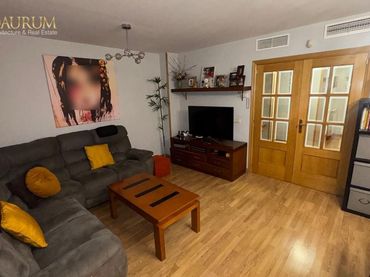 Terraced house with pool for sale in Alejandro Malaspina