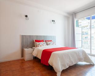 Bedroom of Apartment to share in  Barcelona Capital  with Balcony