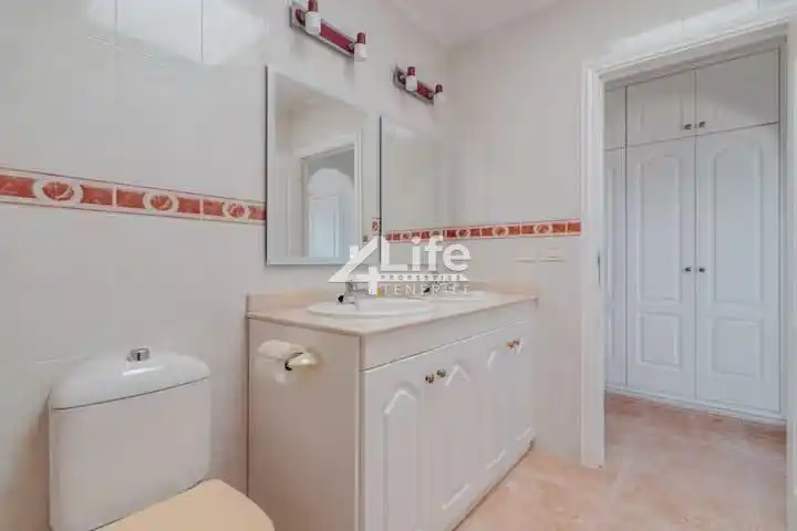 Bany de Pis de lloguer en Adeje