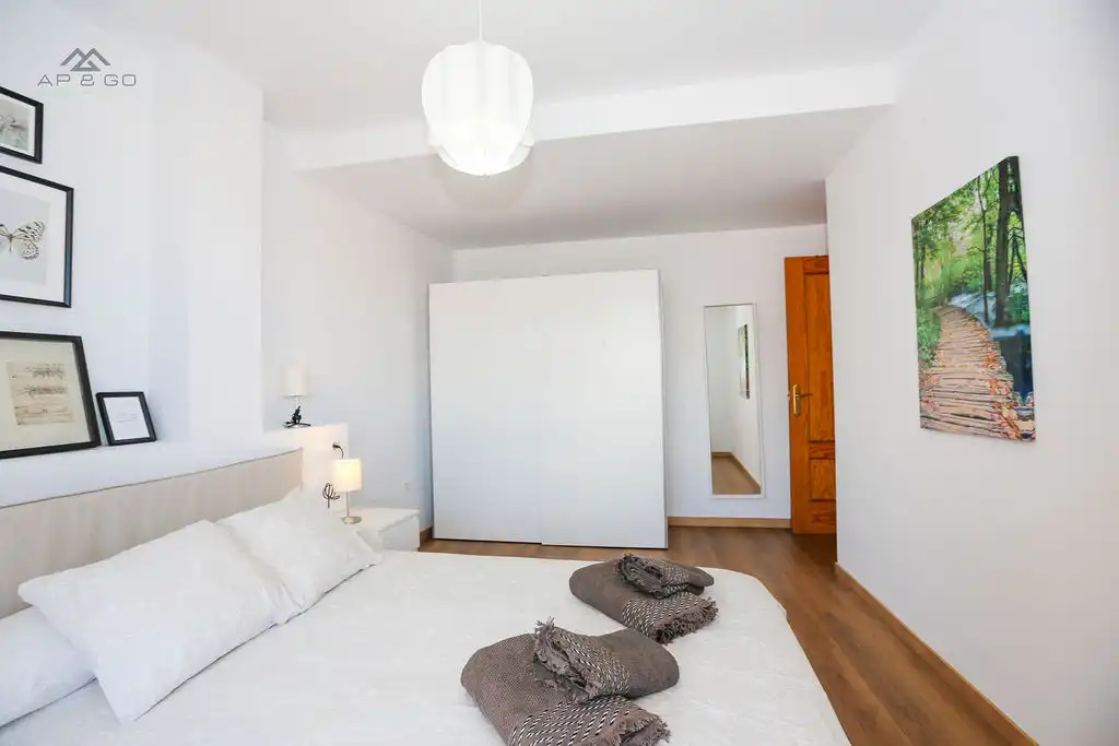 Dormitori de Àtic de lloguer en Almuñécar amb Aire condicionat, Terrassa i Moblat