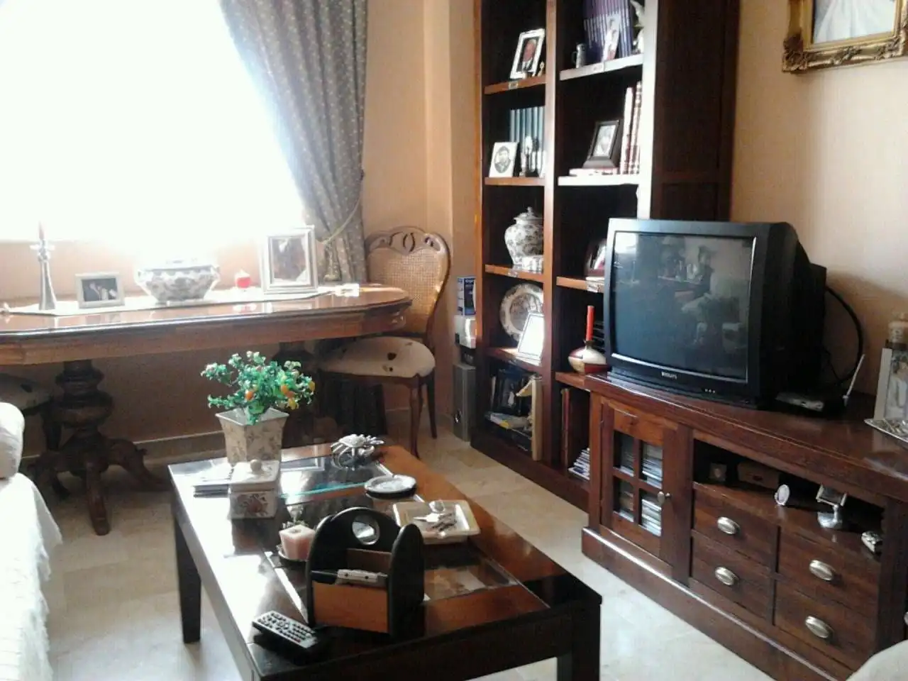 Sala de estar de Casa adosada en venta en Badajoz con Aire acondicionado y Terraza