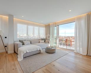 Living room of Apartment for sale in  Madrid Capital  with Air Conditioner and Terrace